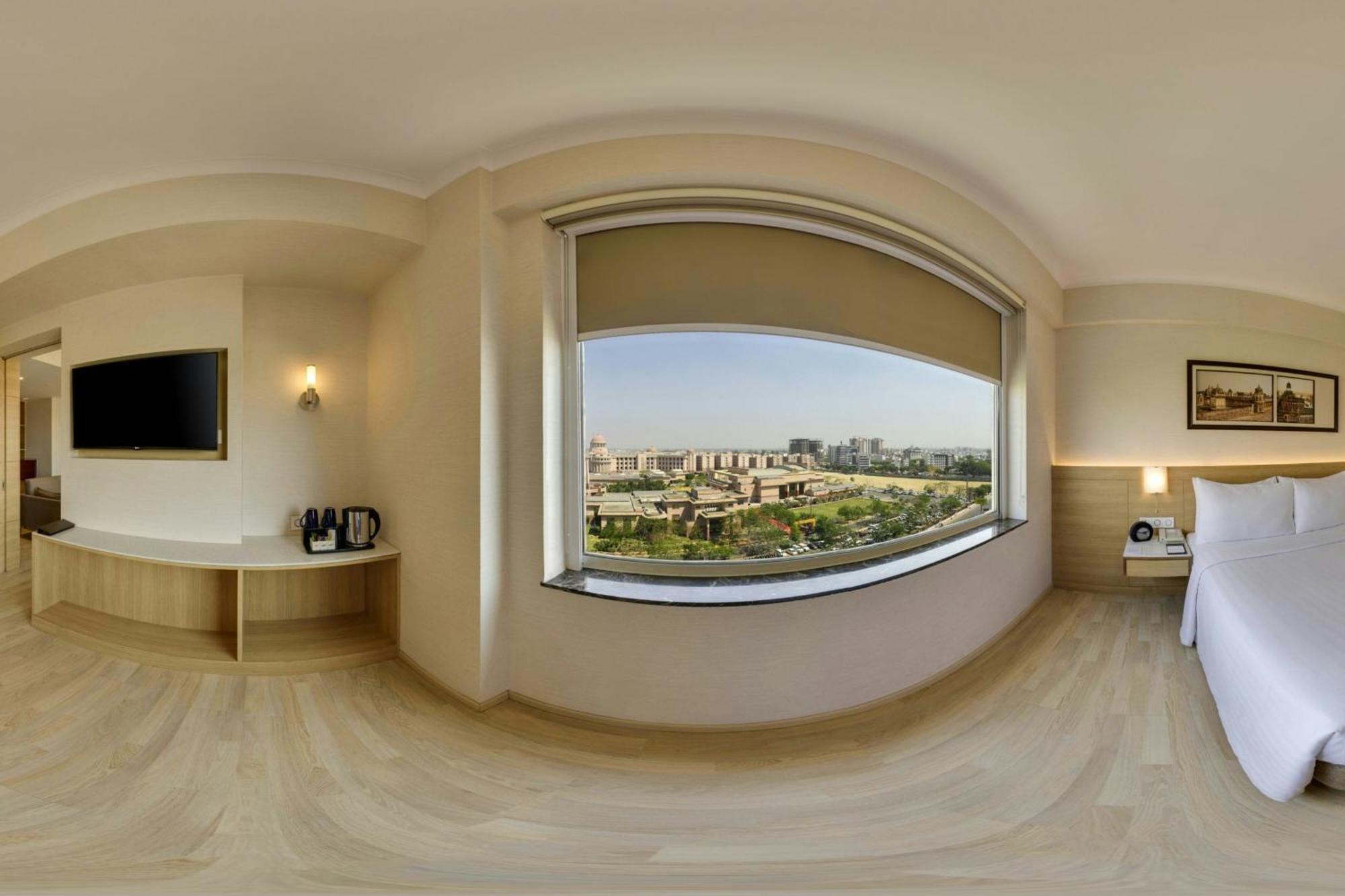 Fairfield By Marriott Lucknow Otel Dış mekan fotoğraf